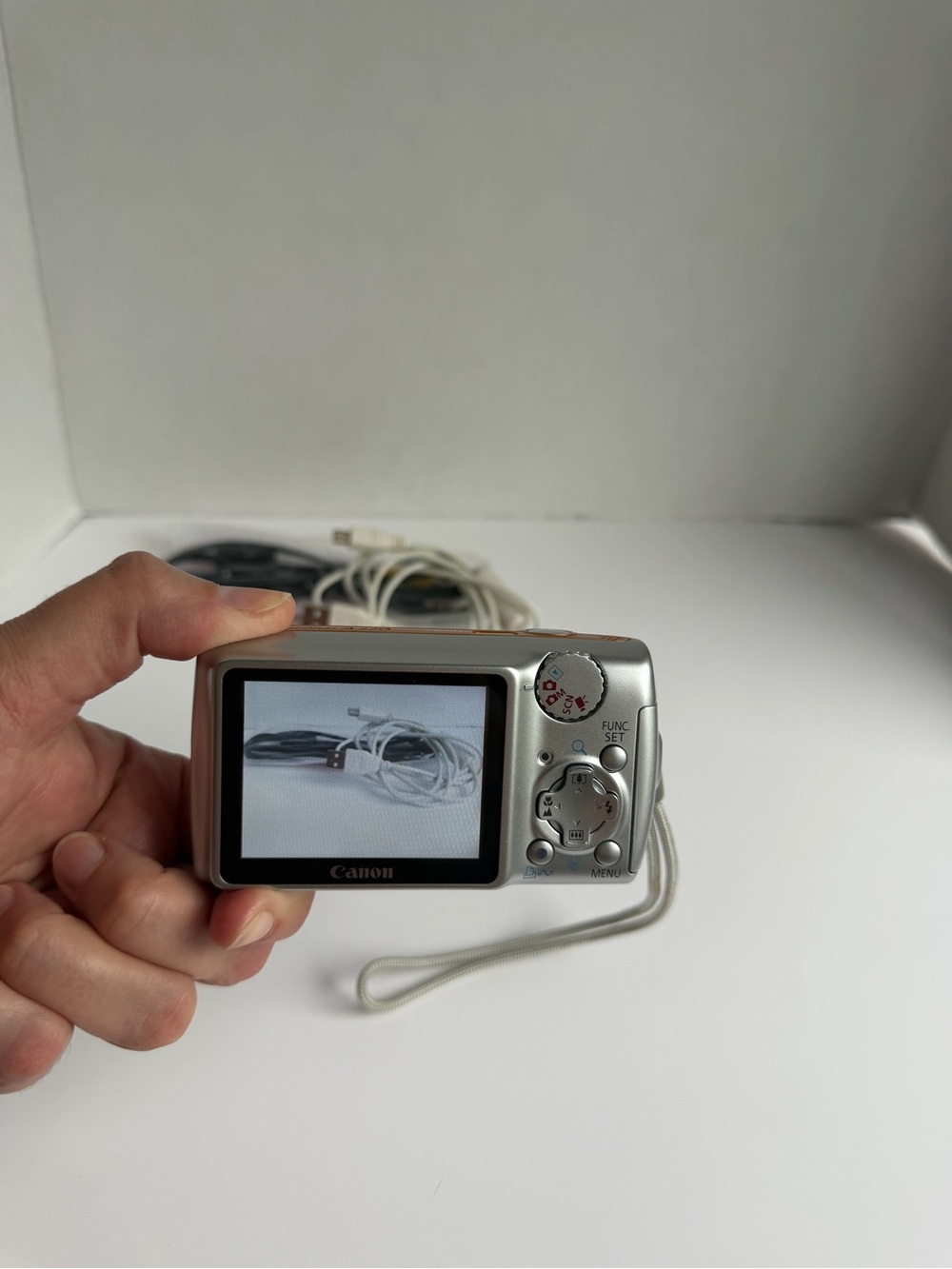 Canon PowerShot A470 Digital Camera Silver Orange Tested Works 7.1 MP 3.4X Zoom - Picture 11 of 14